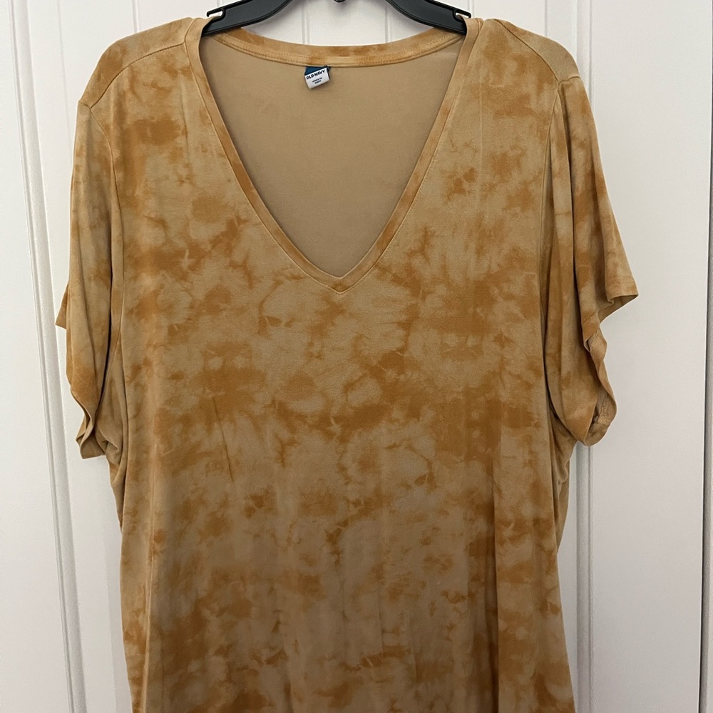 Old Navy Tan and Cream Dolman Sleeve T-Shirt